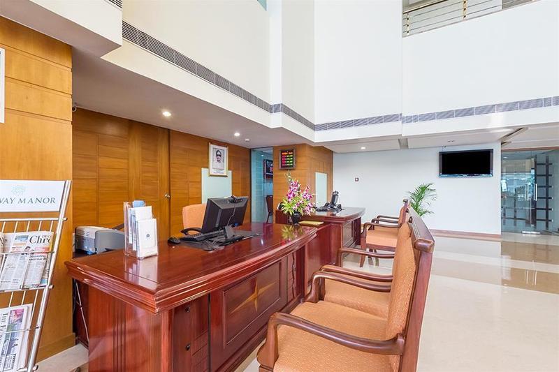 The Sunway Manor Hotel Пондичери Екстериор снимка